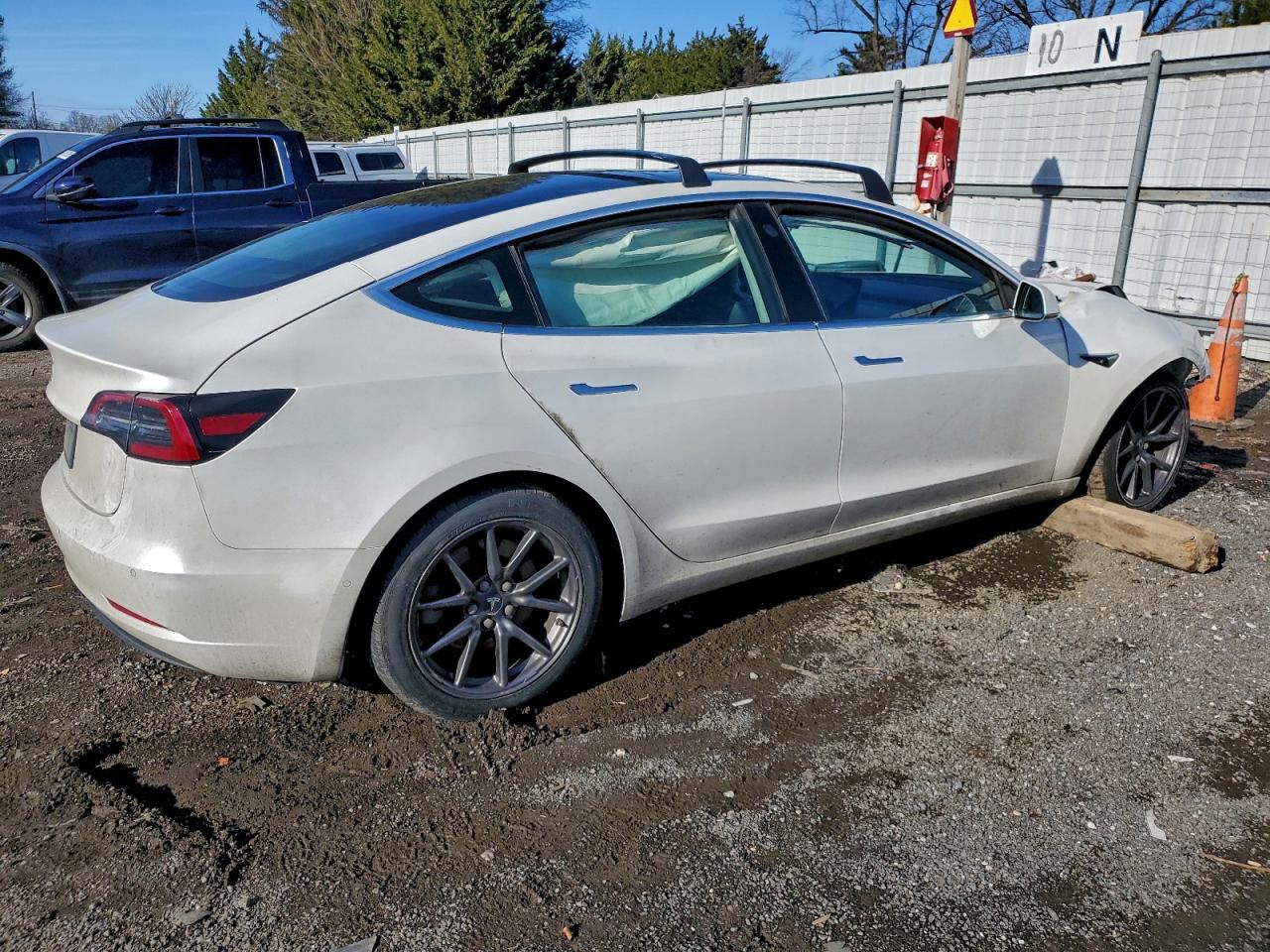 2019 TESLA MODEL 3 photo 3