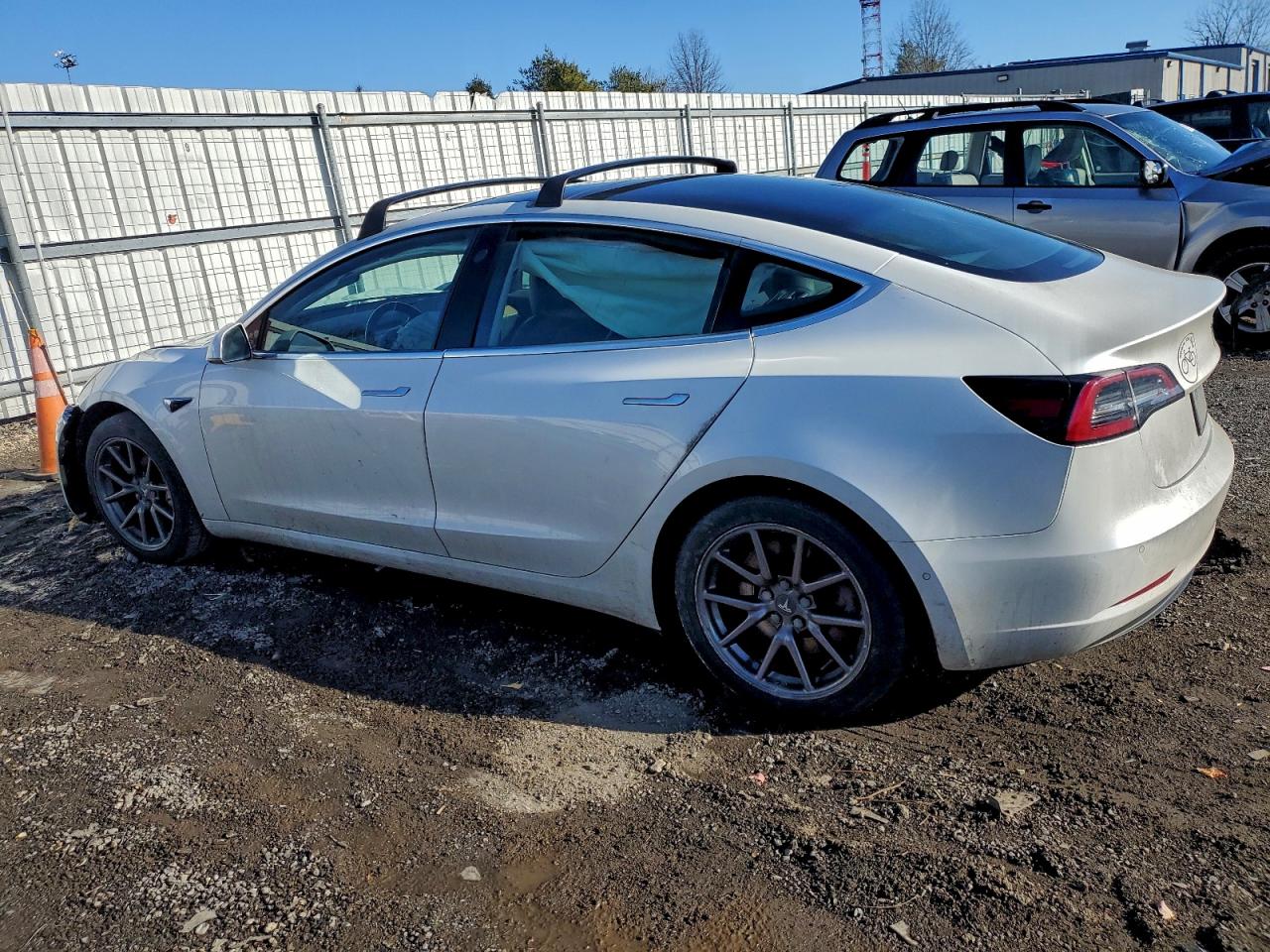 2019 TESLA MODEL 3 photo 2