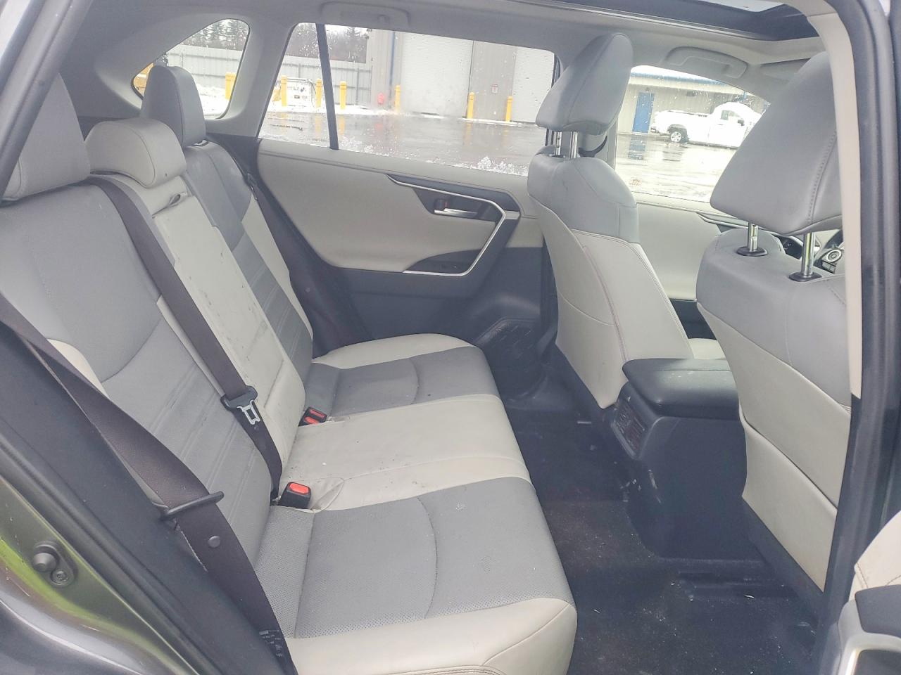 2019 TOYOTA RAV4 LIMITED photo 10