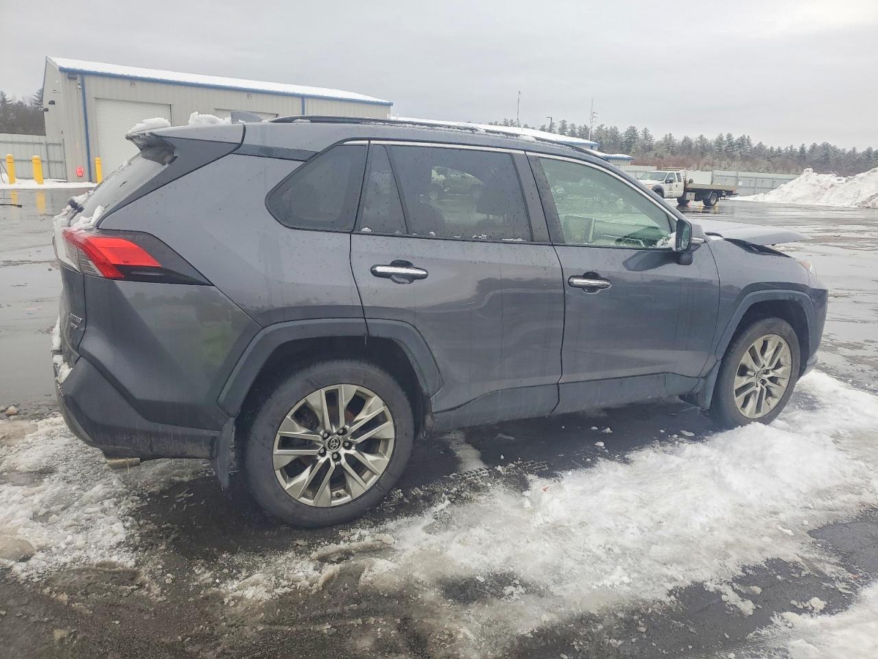 2019 TOYOTA RAV4 LIMITED photo 3