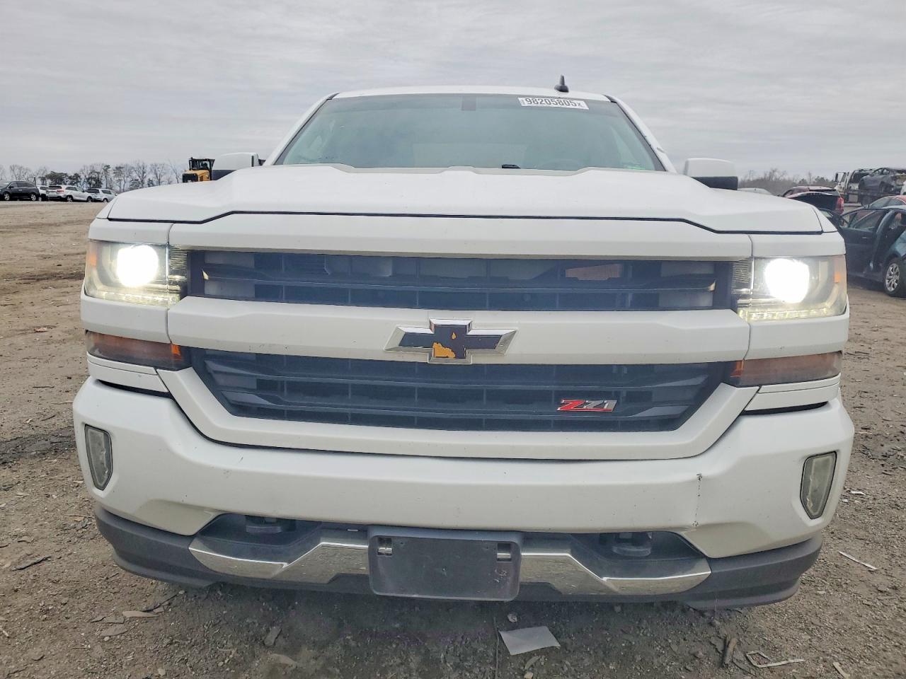 2016 CHEVROLET SILVERADO K1500 LT photo 5