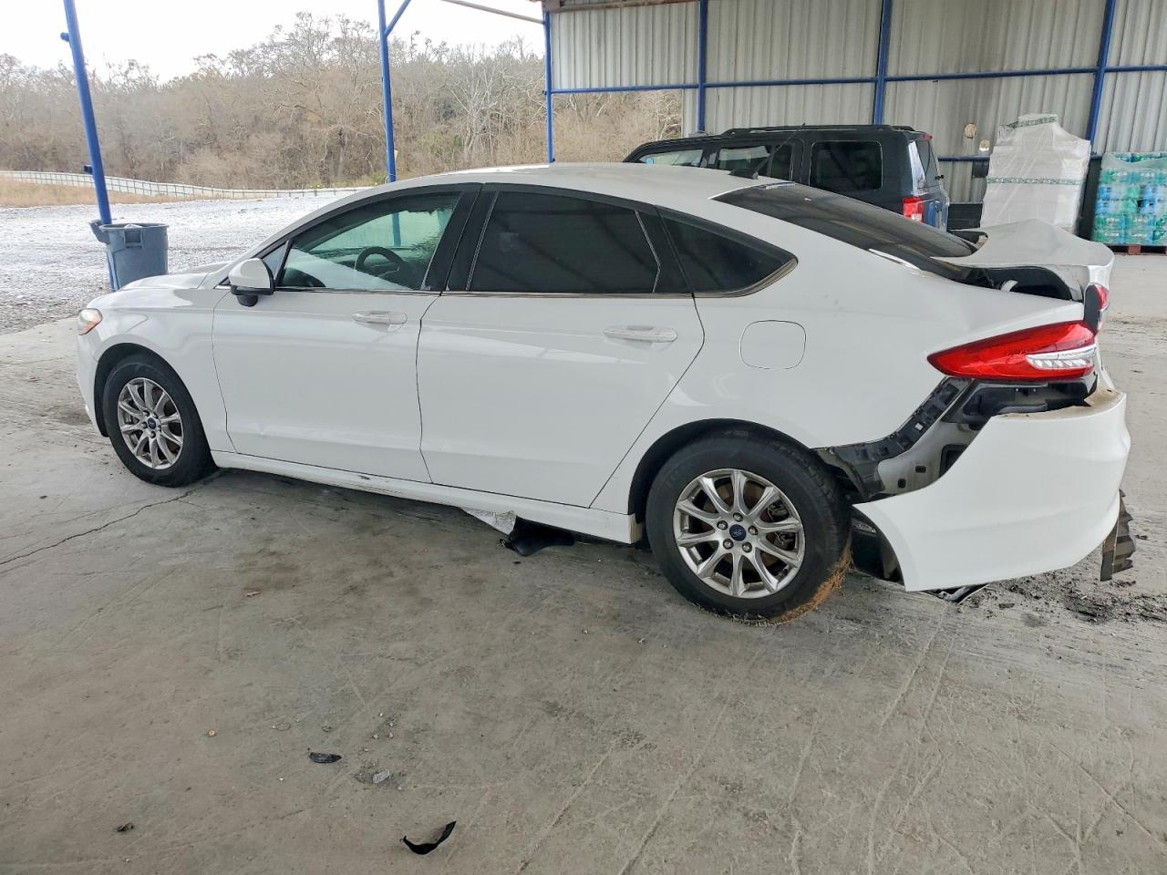 2017 FORD FUSION S photo 2