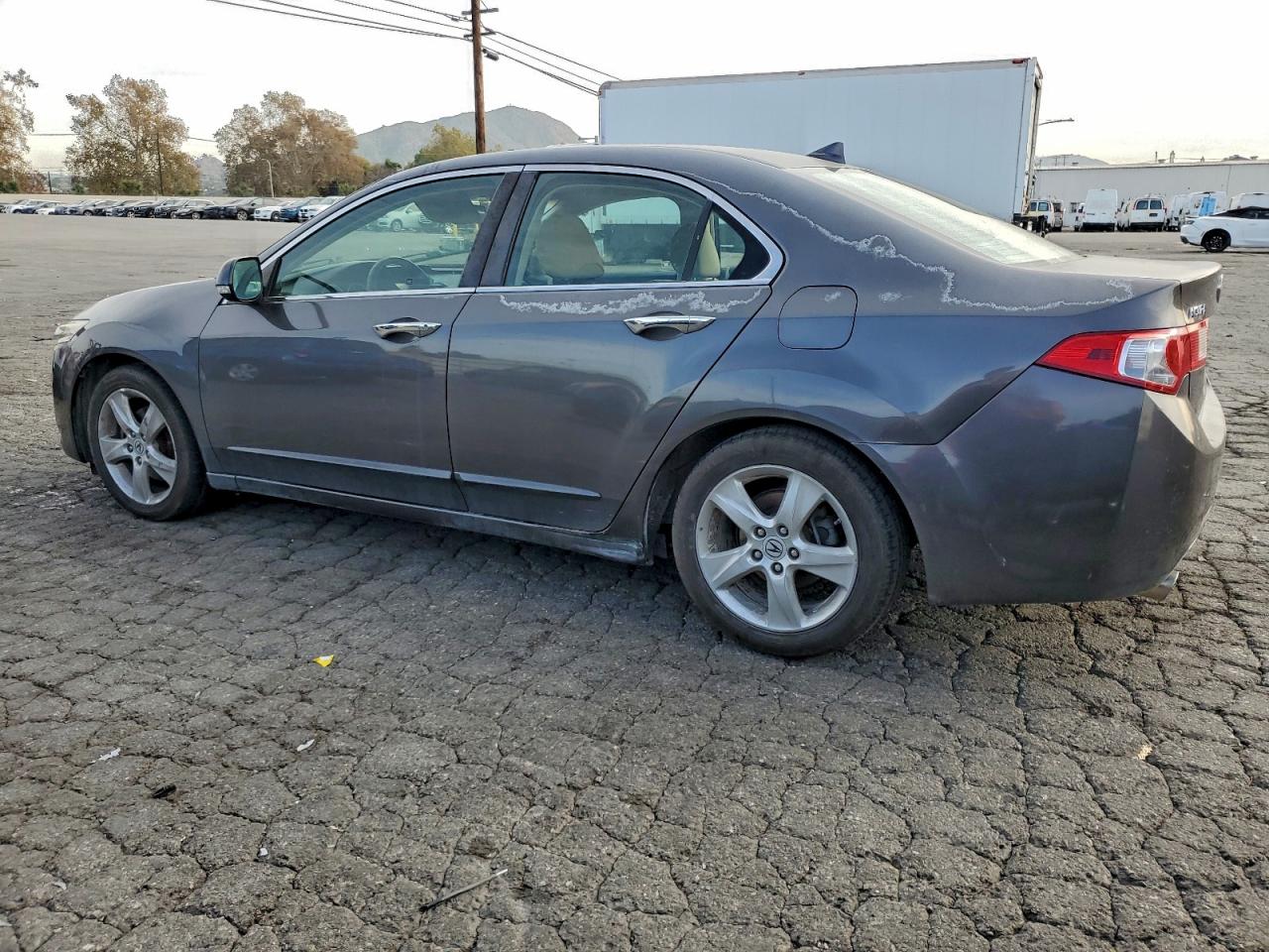 2010 ACURA TSX photo 2
