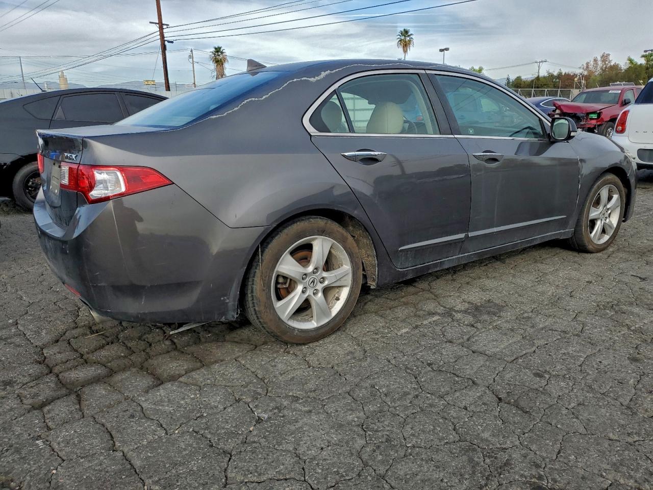 2010 ACURA TSX photo 3