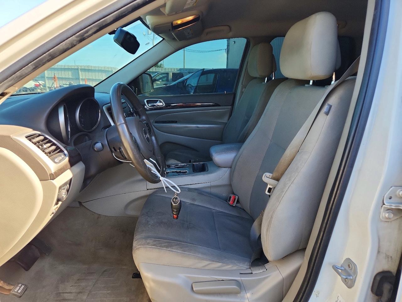 2012 JEEP GRAND CHEROKEE LAREDO photo 7