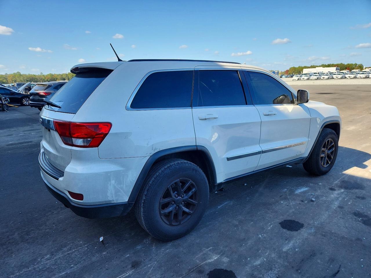 2012 JEEP GRAND CHEROKEE LAREDO photo 3