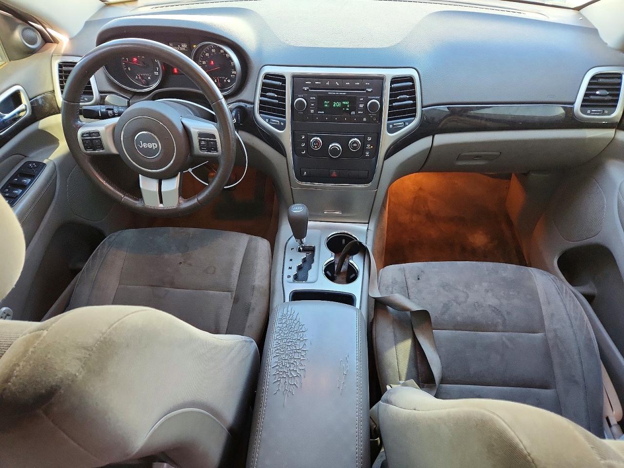 2012 JEEP GRAND CHEROKEE LAREDO photo 8