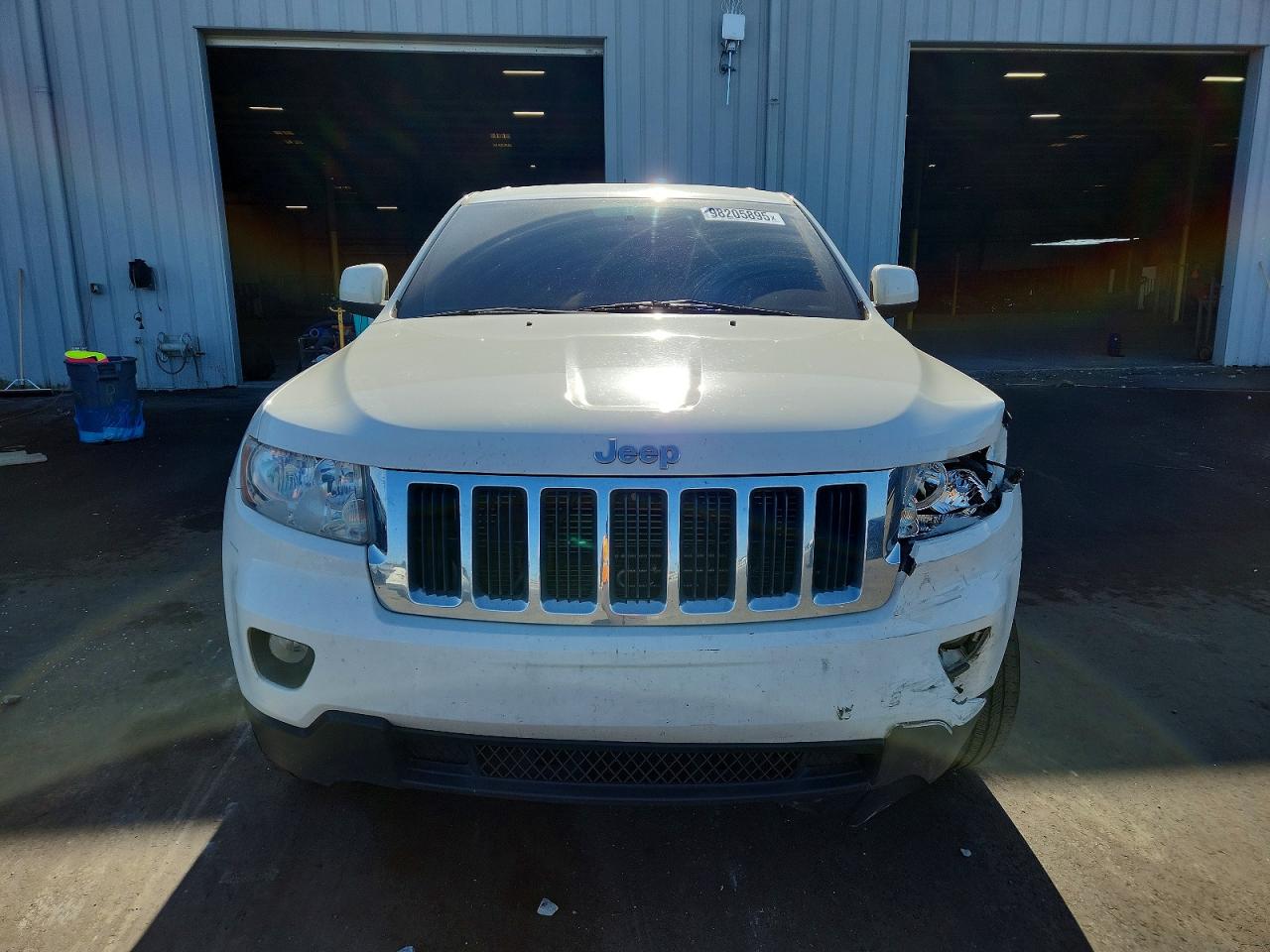 2012 JEEP GRAND CHEROKEE LAREDO photo 5