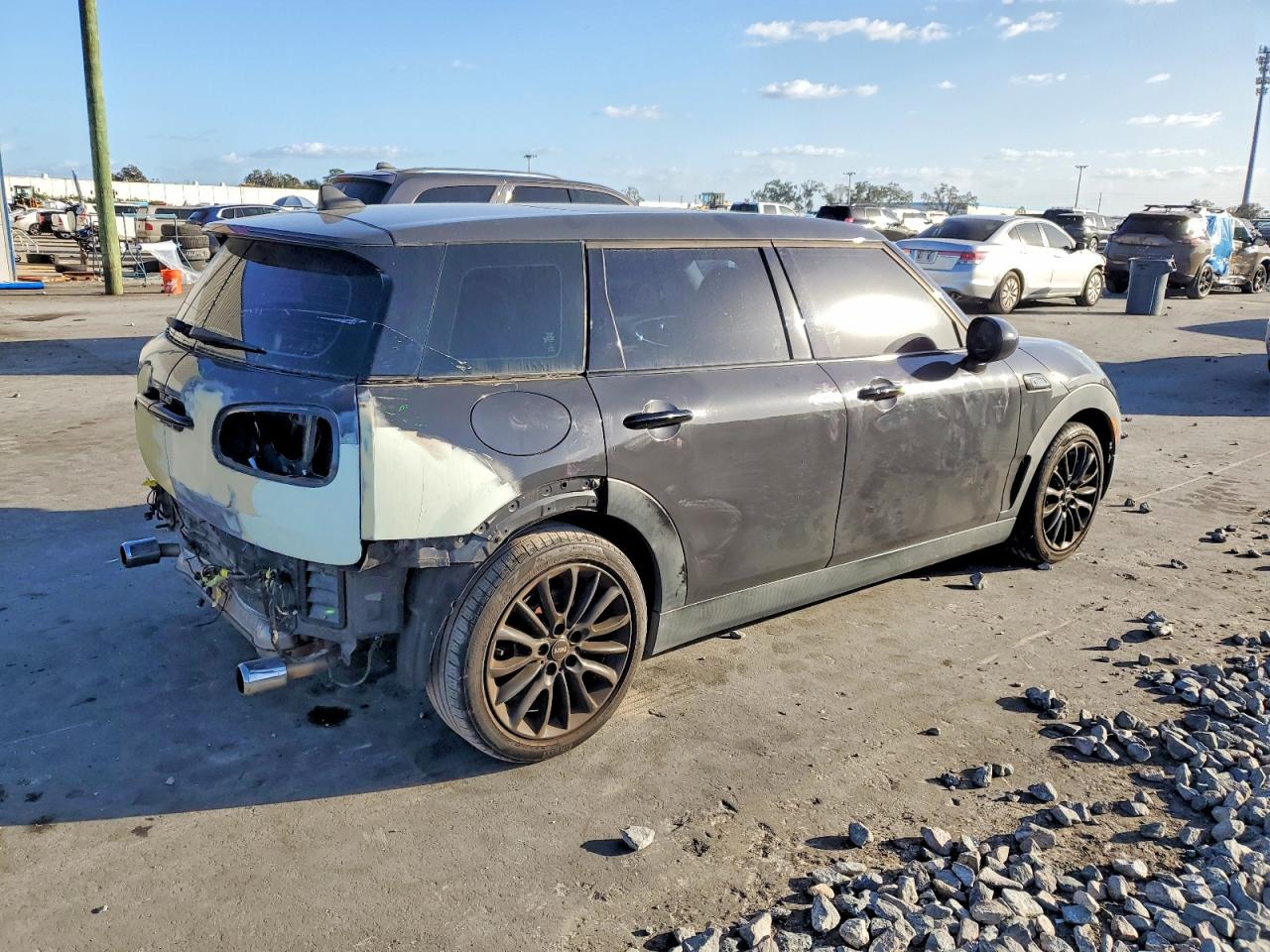 2017 MINI COOPER S CLUBMAN photo 3