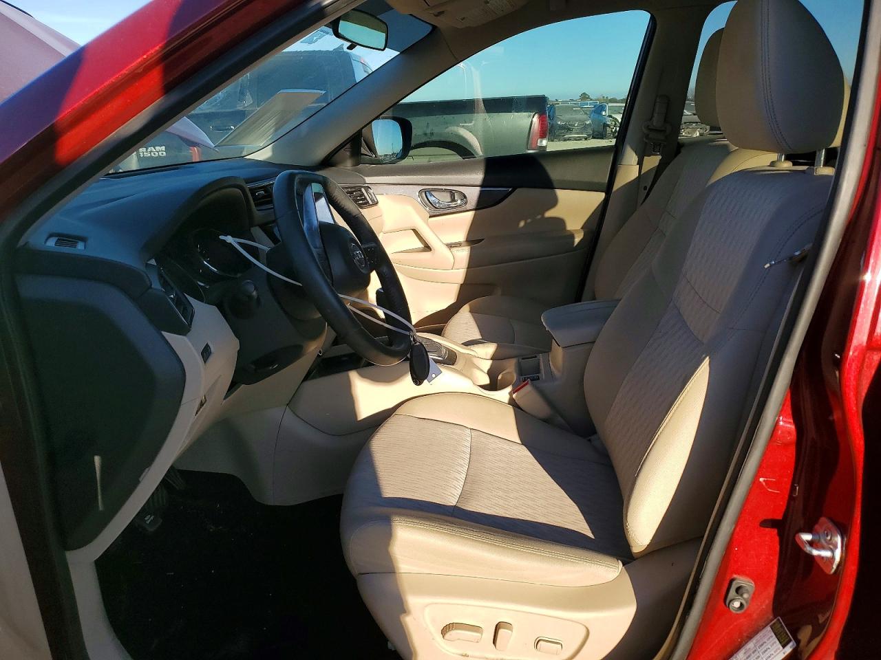 2018 NISSAN ROGUE S photo 13
