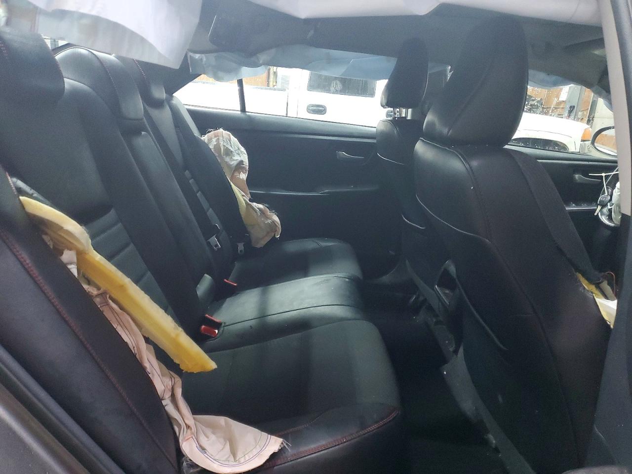 2017 TOYOTA CAMRY LE photo 10