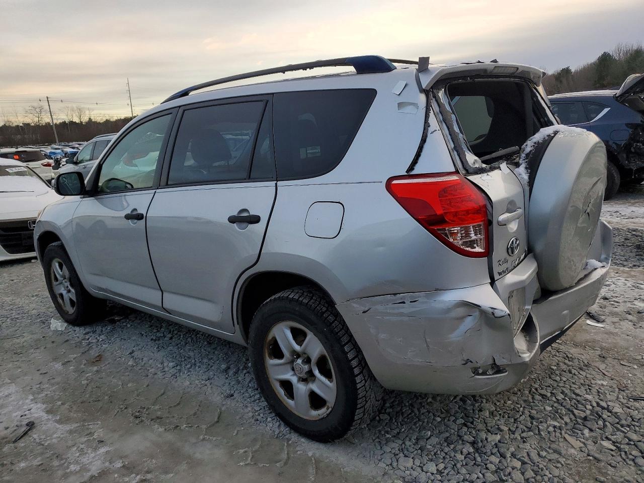 2008 TOYOTA RAV4 photo 2