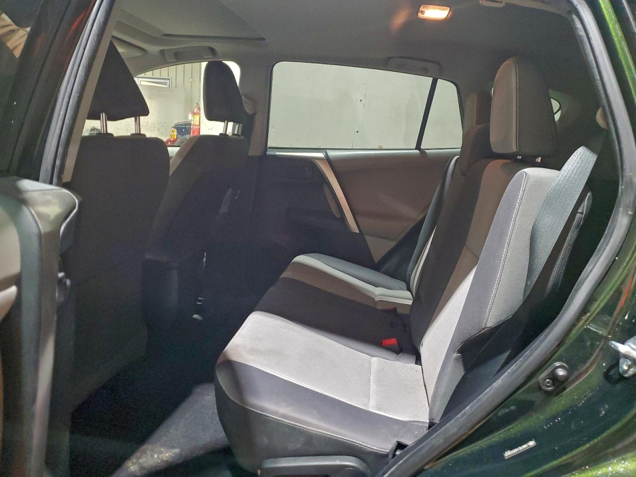 2013 TOYOTA RAV4 XLE photo 11