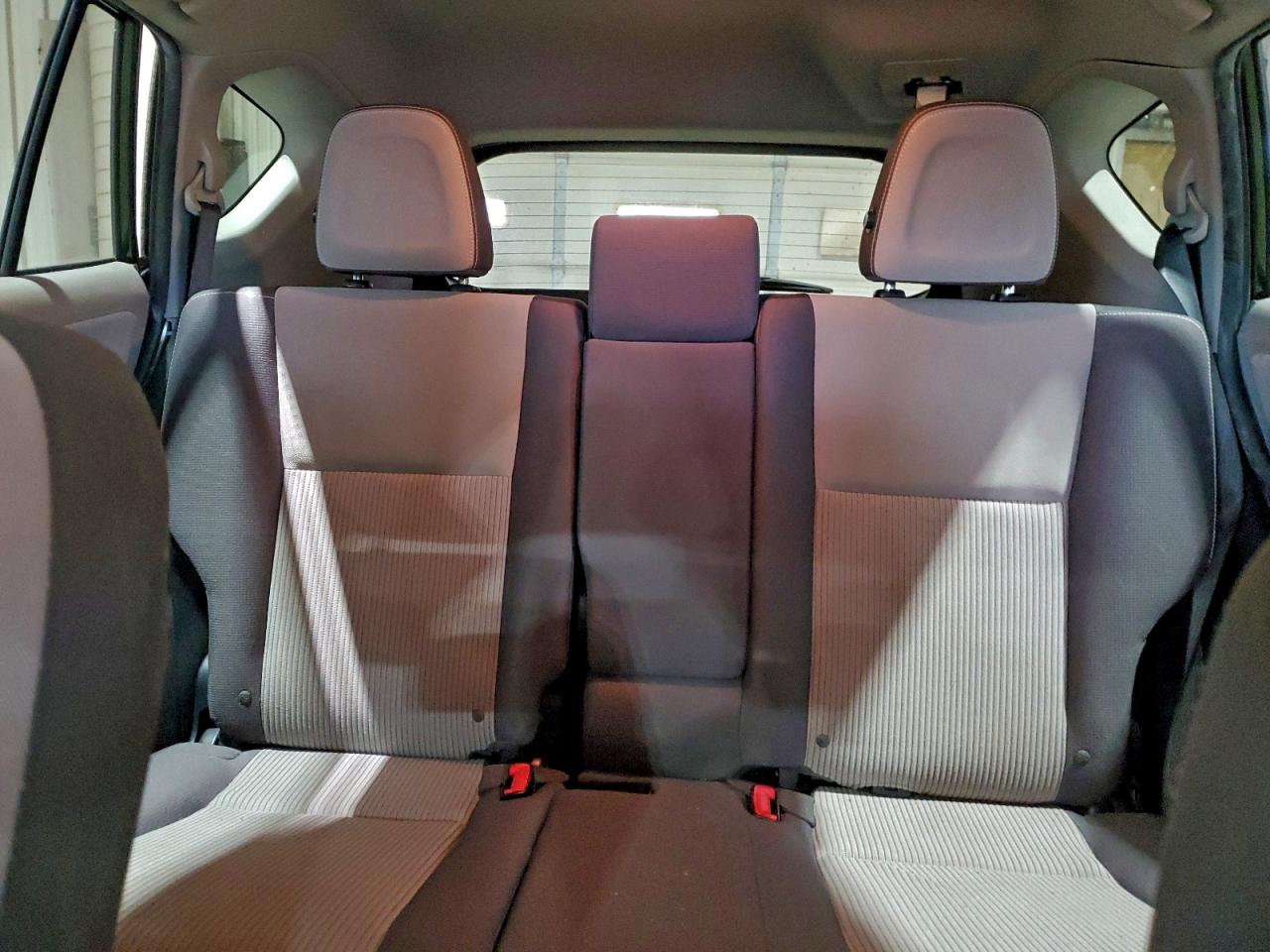 2013 TOYOTA RAV4 XLE photo 10