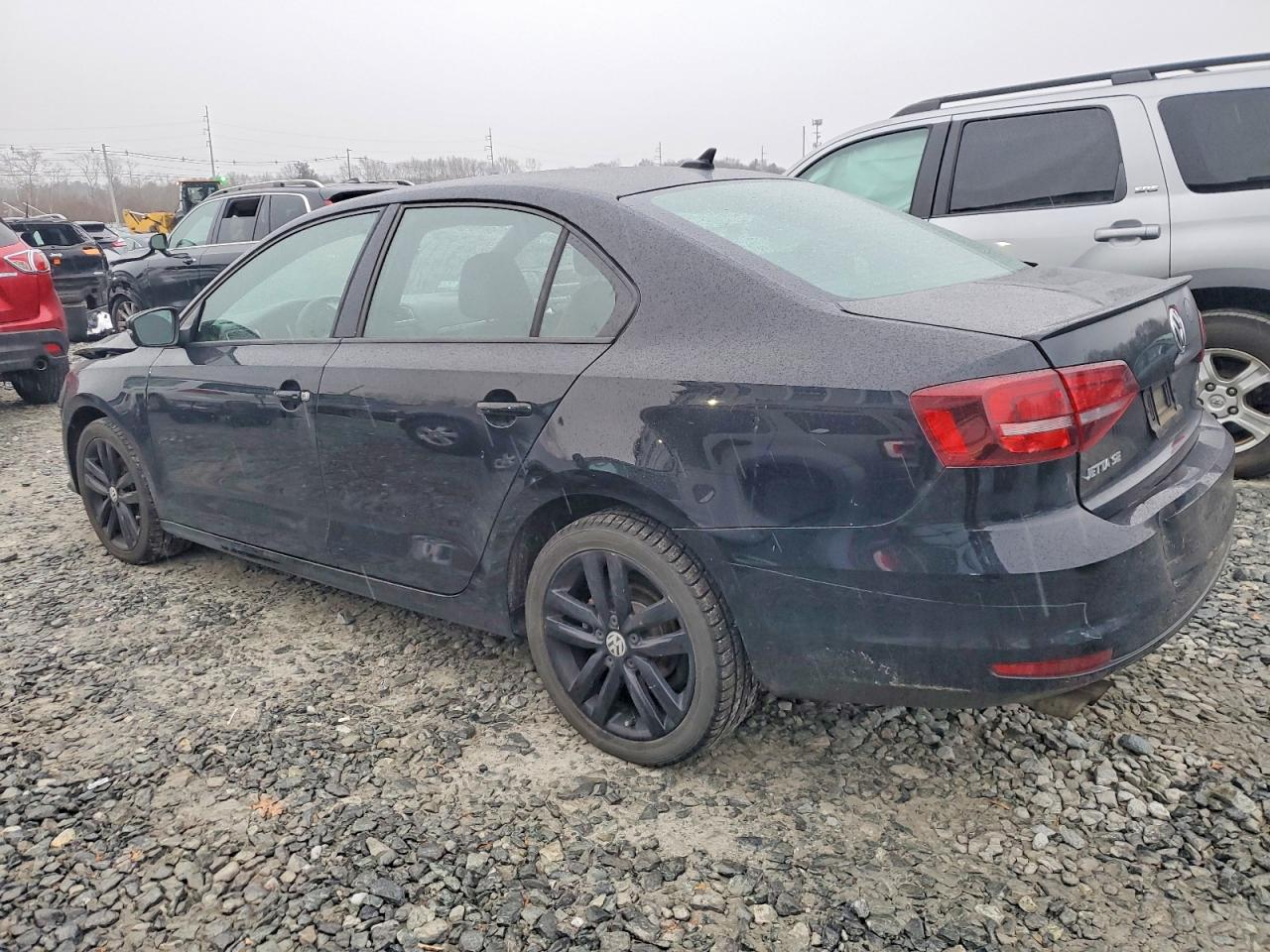 2018 VOLKSWAGEN JETTA SPORT photo 2