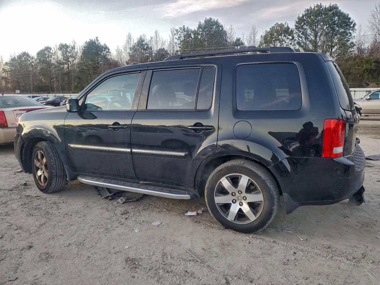 2012 HONDA PILOT photo 2