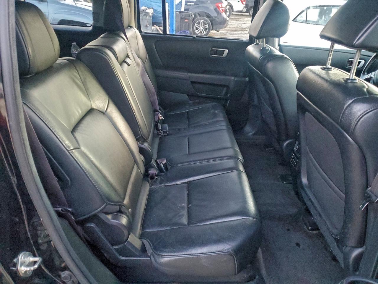 2012 HONDA PILOT photo 11