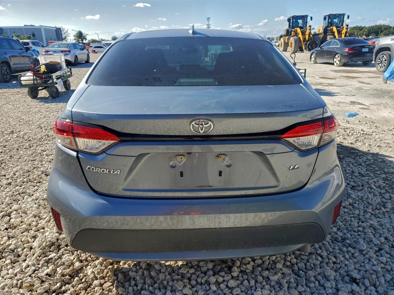 2022 TOYOTA COROLLA LE photo 6