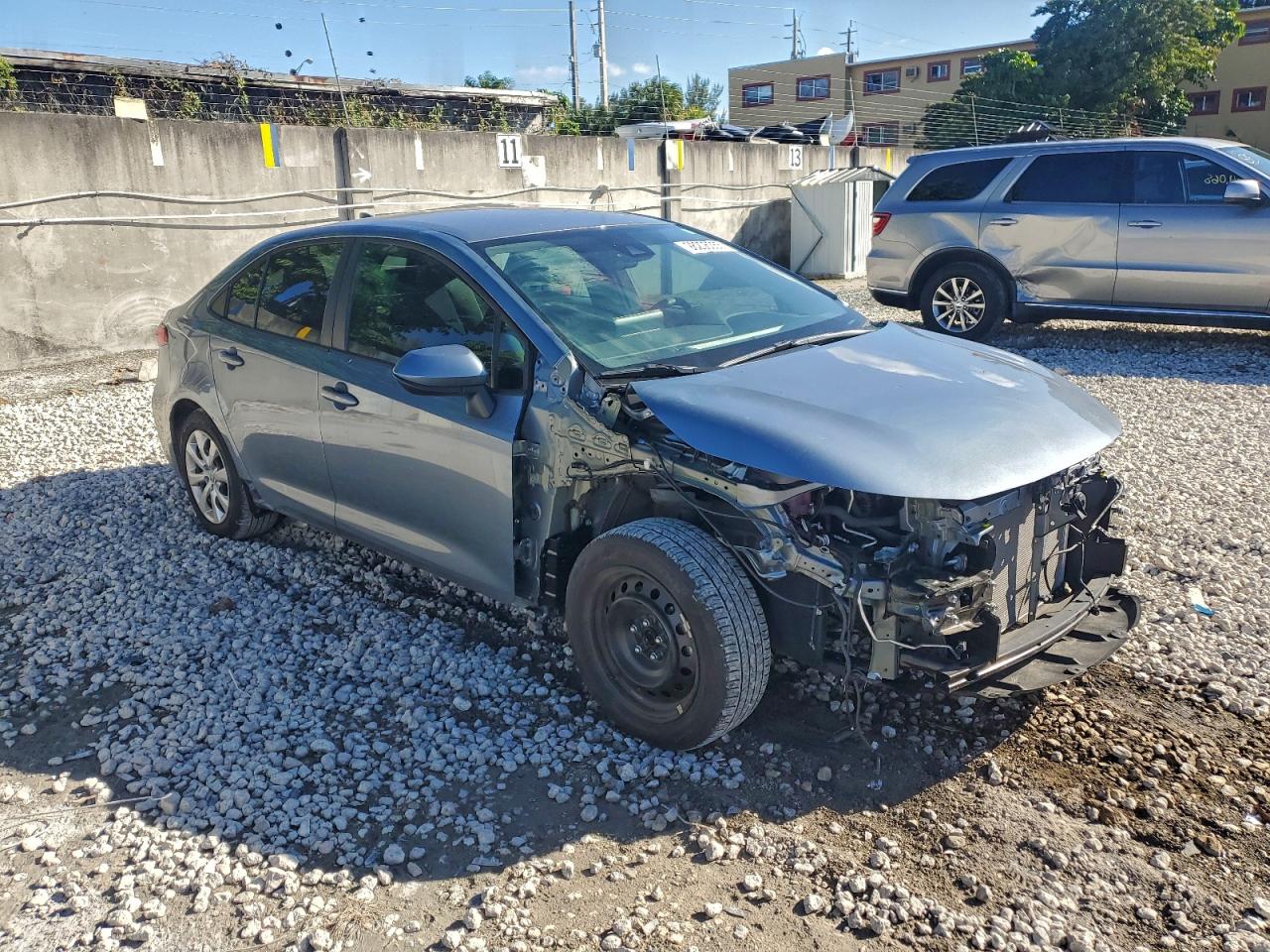 2022 TOYOTA COROLLA LE photo 4