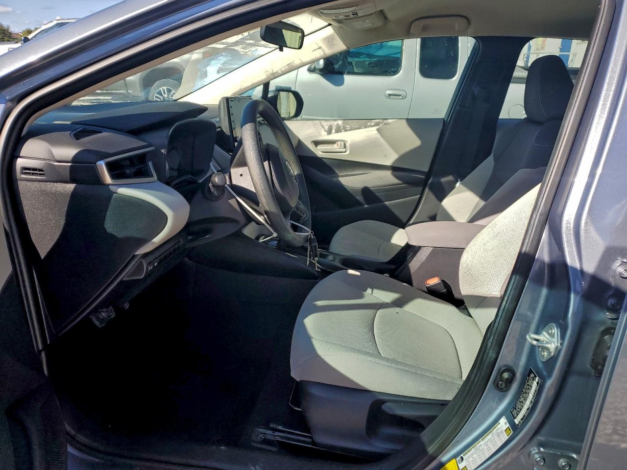 2022 TOYOTA COROLLA LE photo 7