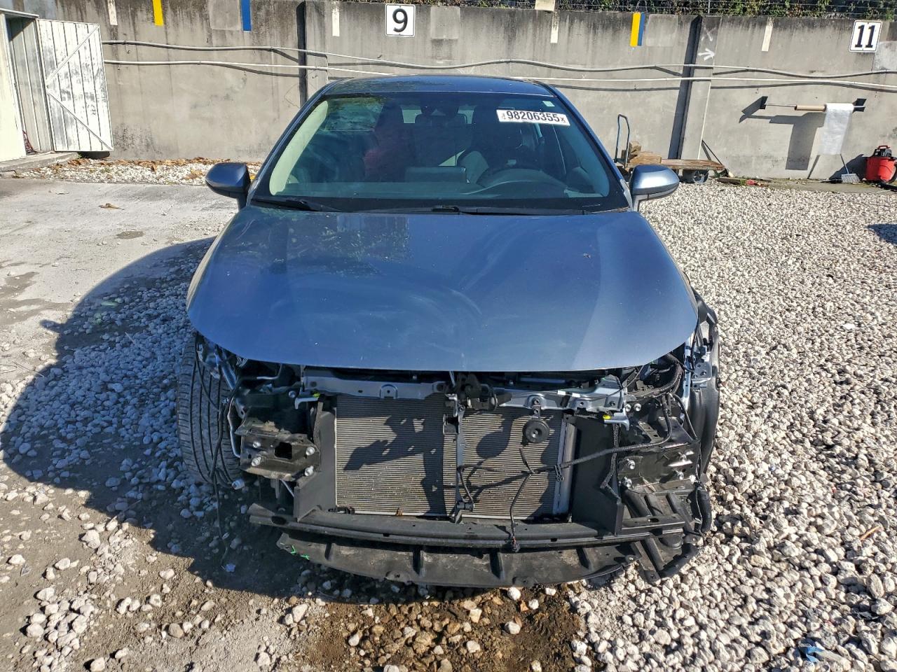 2022 TOYOTA COROLLA LE photo 5