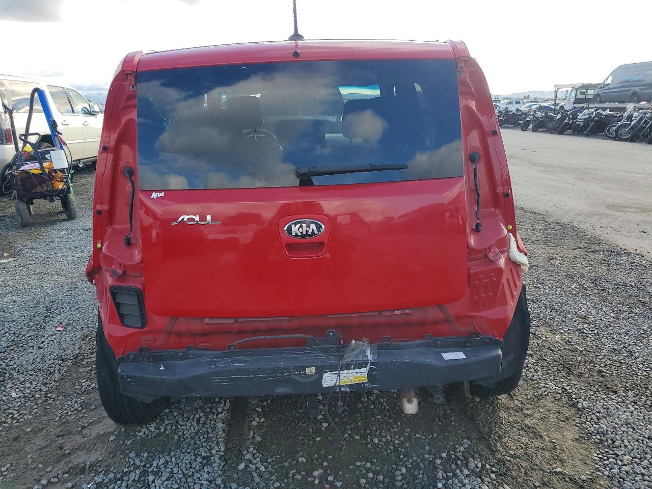 2013 KIA SOUL photo 6