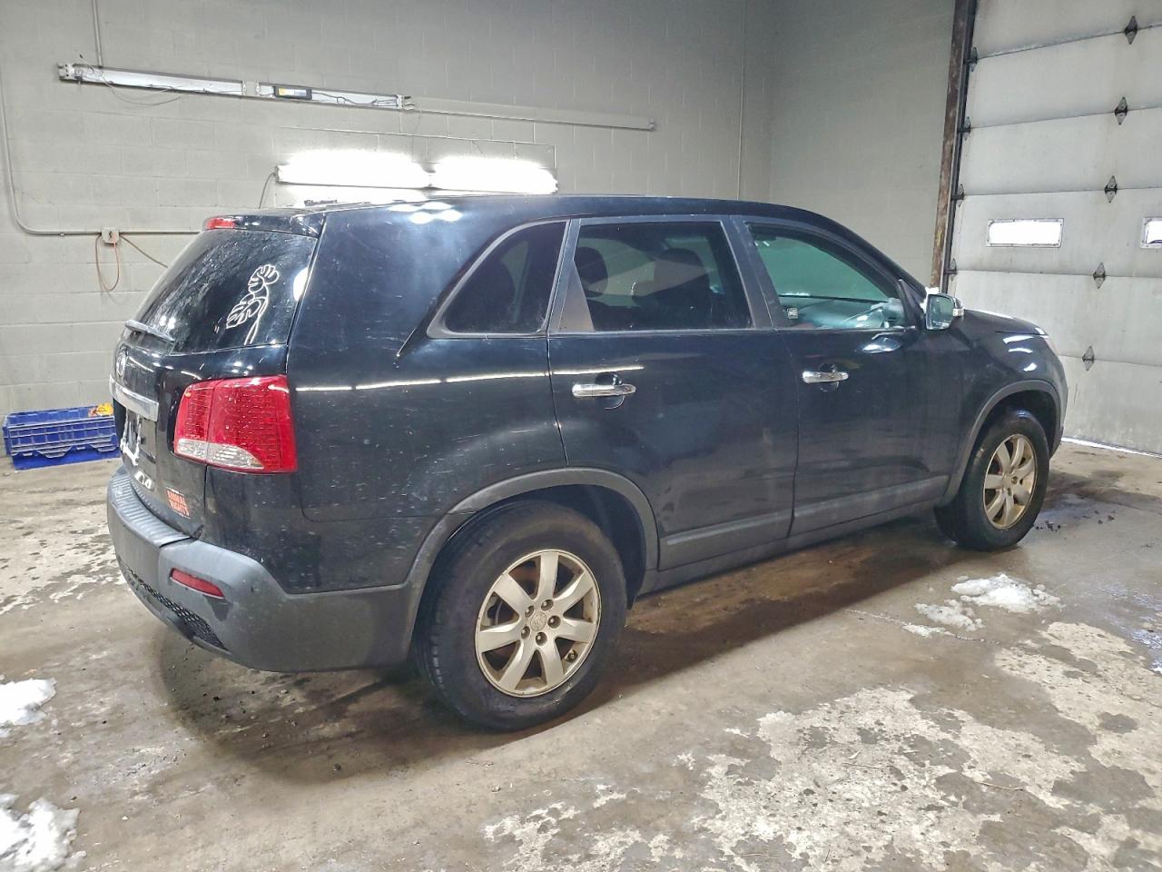 2011 KIA SORENTO BASE photo 3