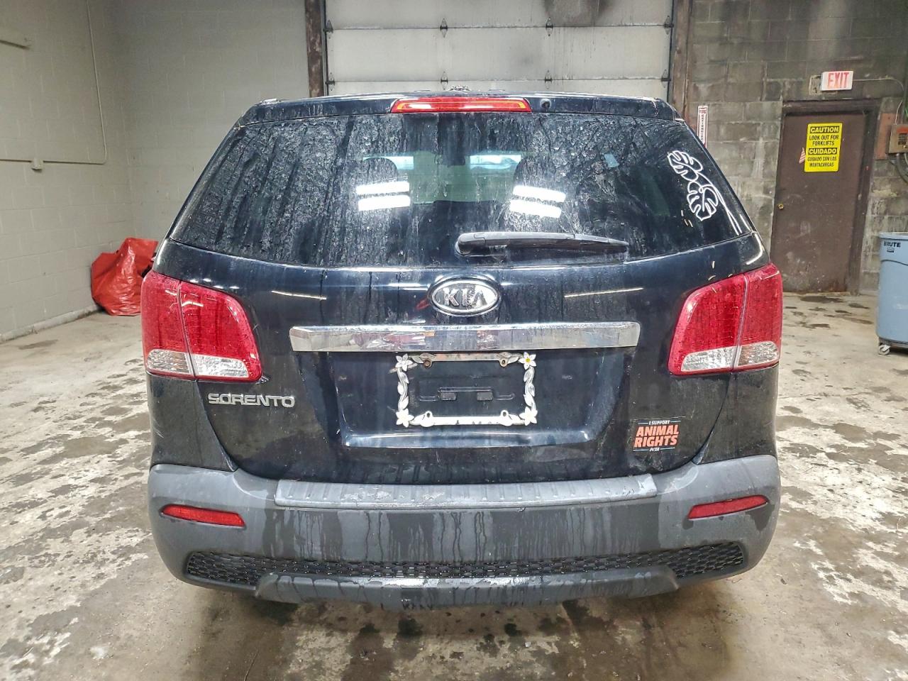 2011 KIA SORENTO BASE photo 6