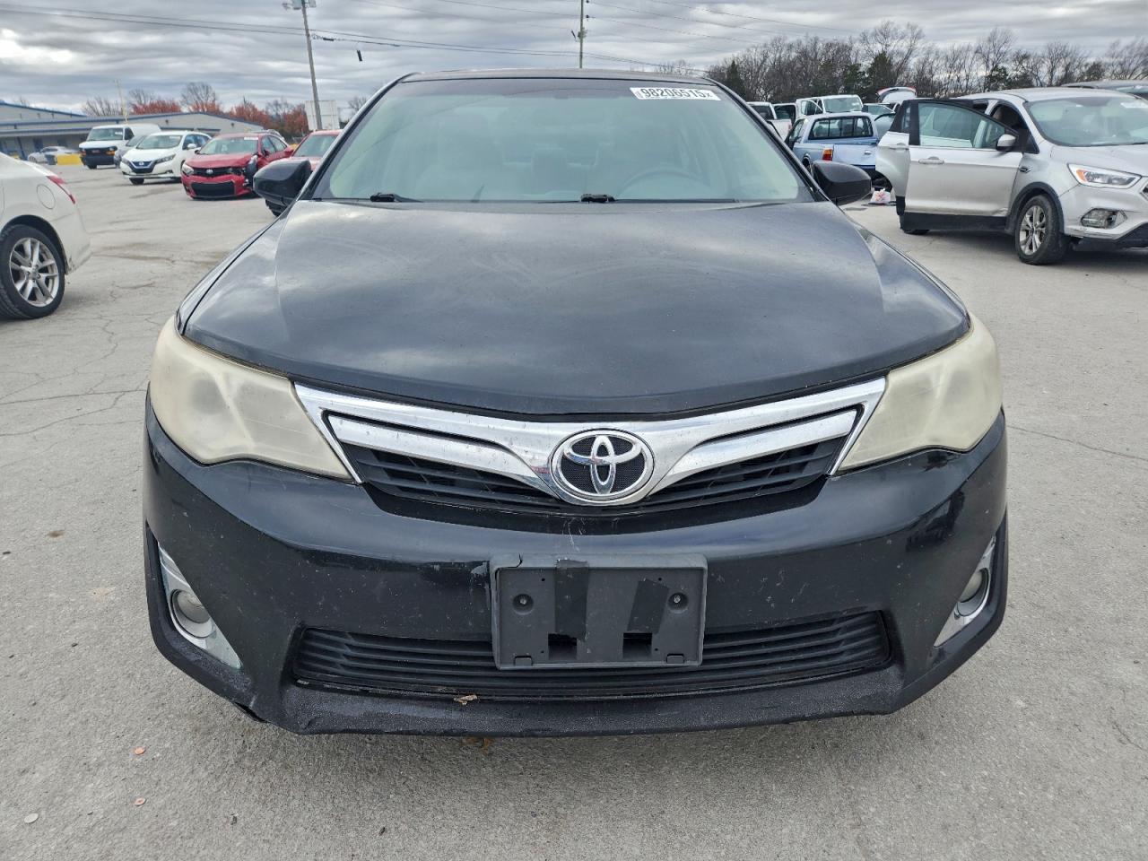 2014 TOYOTA CAMRY XLE photo 5