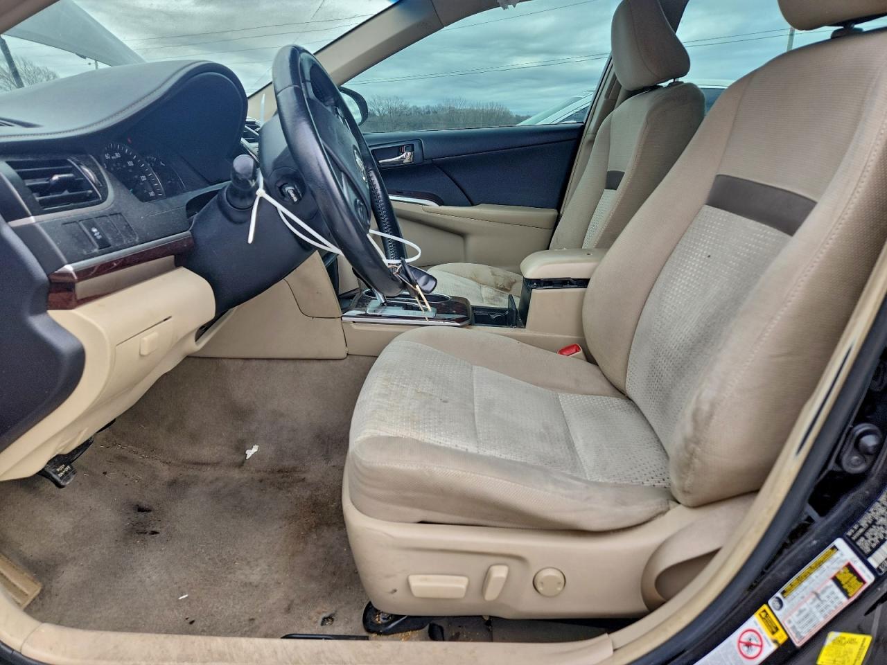 2014 TOYOTA CAMRY XLE photo 7