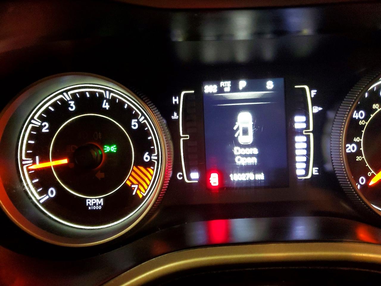 2015 JEEP CHEROKEE LATITUDE photo 9