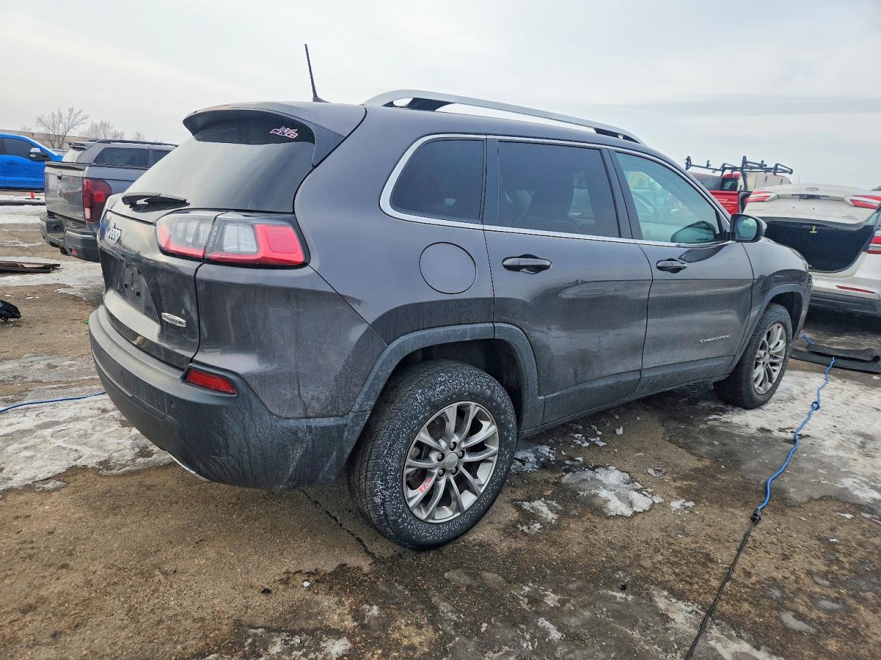 2021 JEEP CHEROKEE LATITUDE LUX photo 3