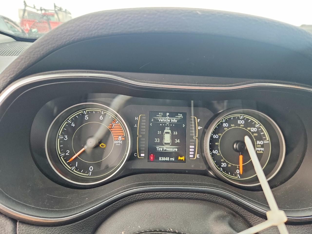 2021 JEEP CHEROKEE LATITUDE LUX photo 9