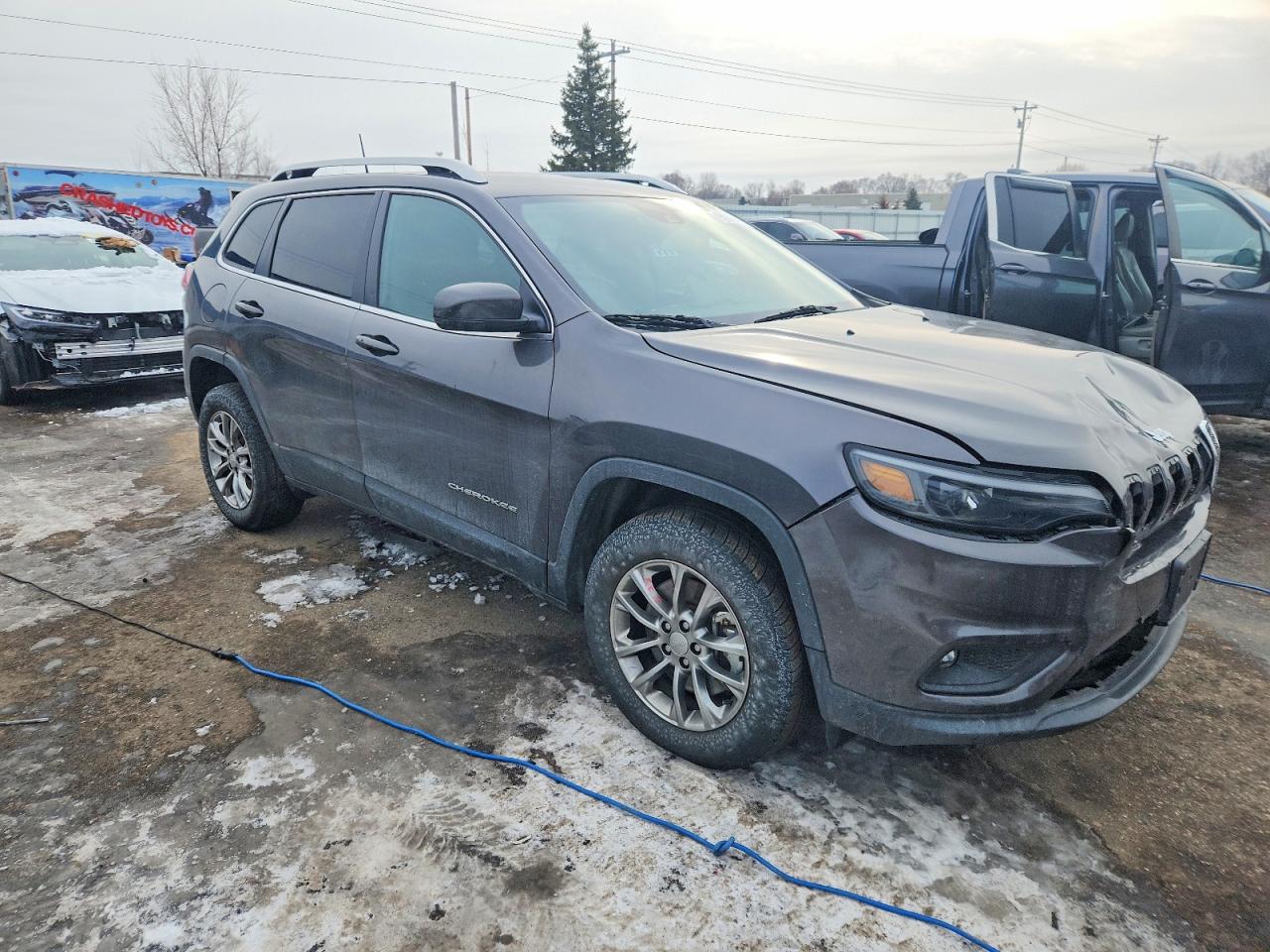 2021 JEEP CHEROKEE LATITUDE LUX photo 4
