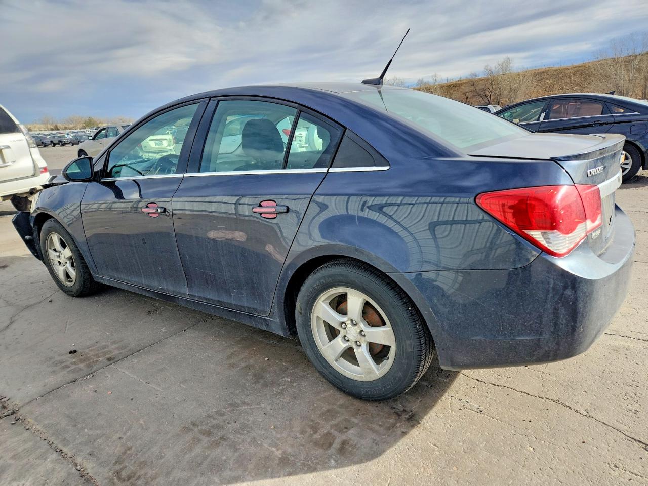 2013 CHEVROLET CRUZE LT photo 2