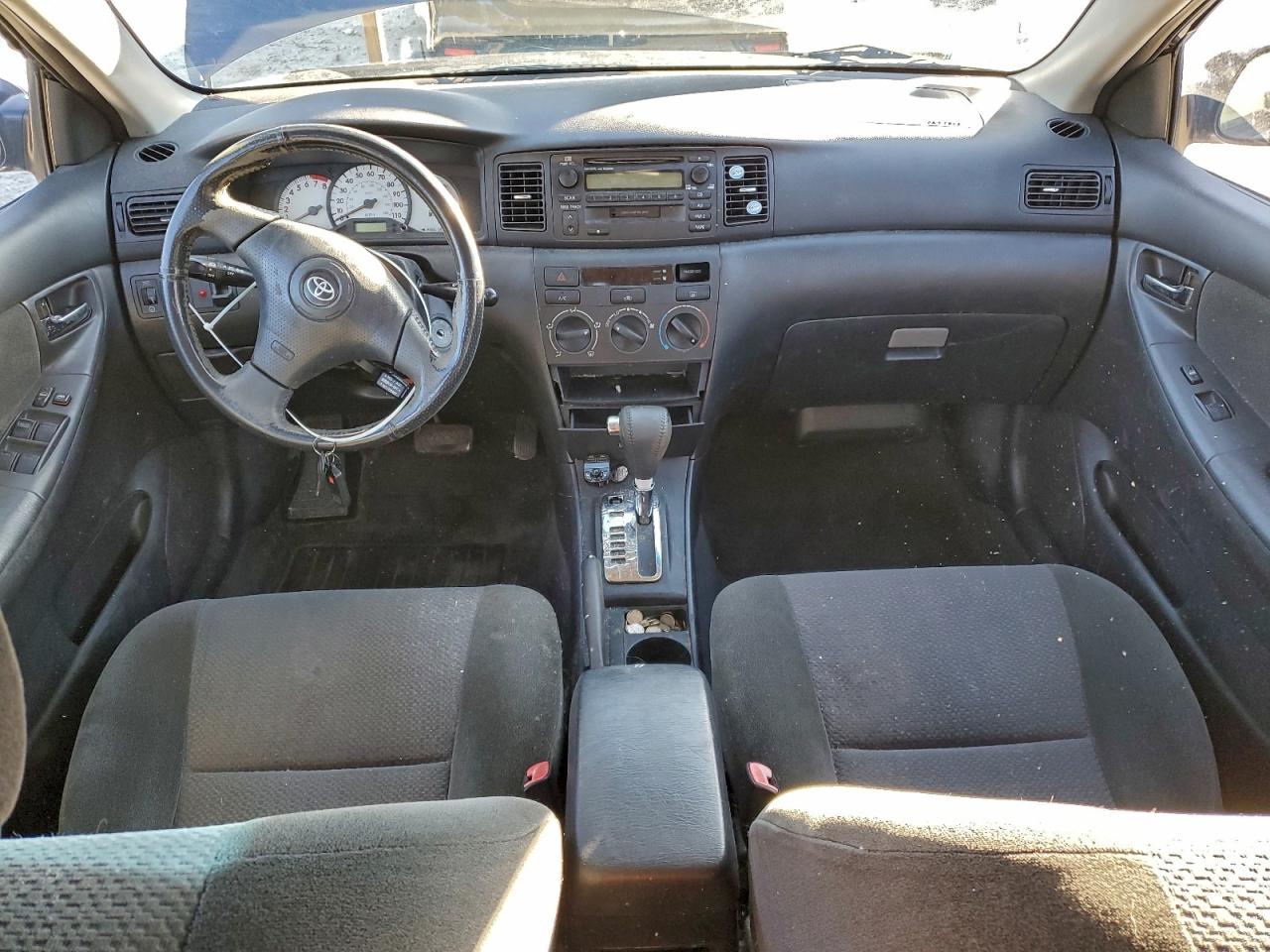 2004 TOYOTA COROLLA CE photo 8