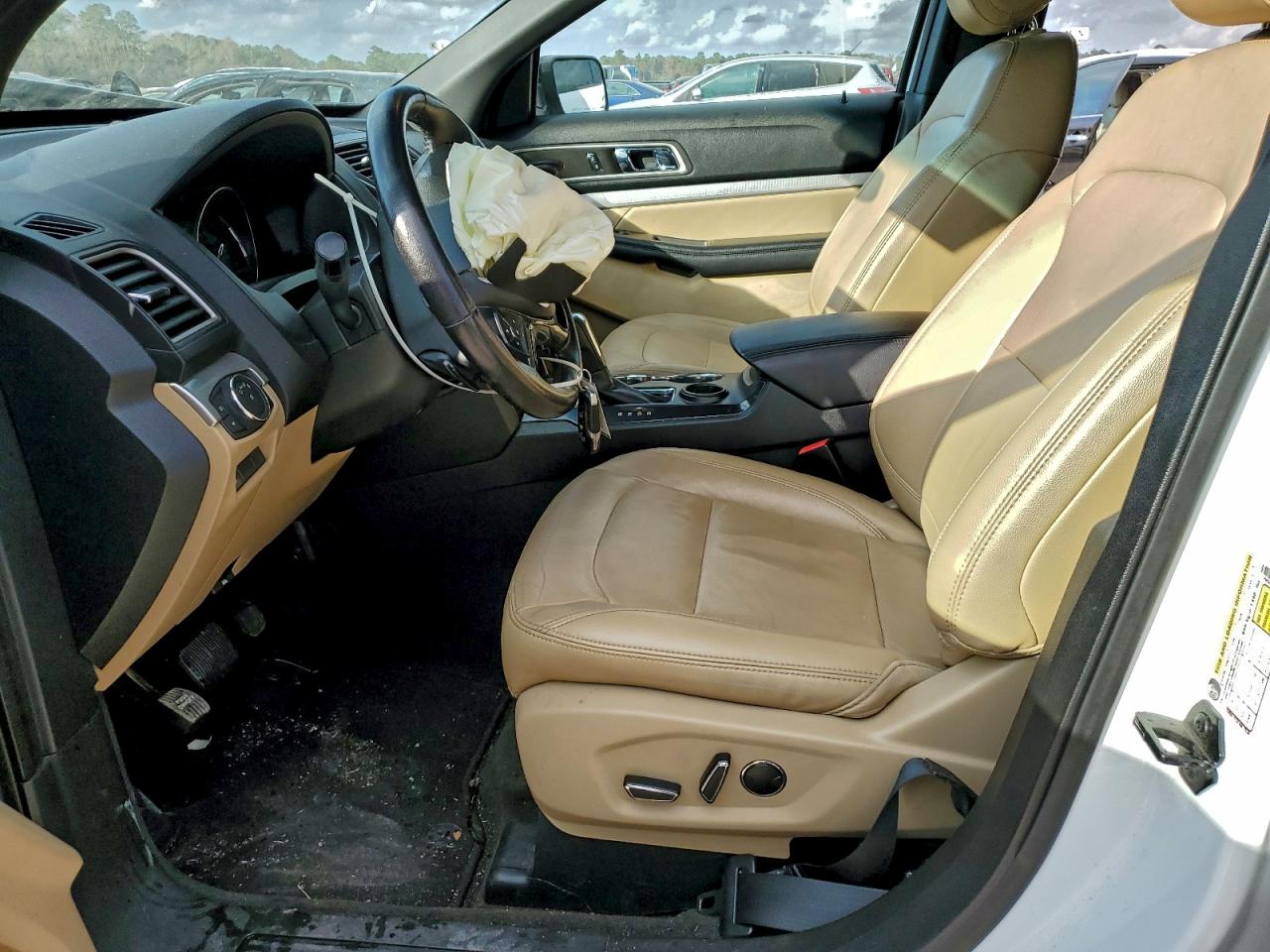 2016 FORD EXPLORER XLT photo 7