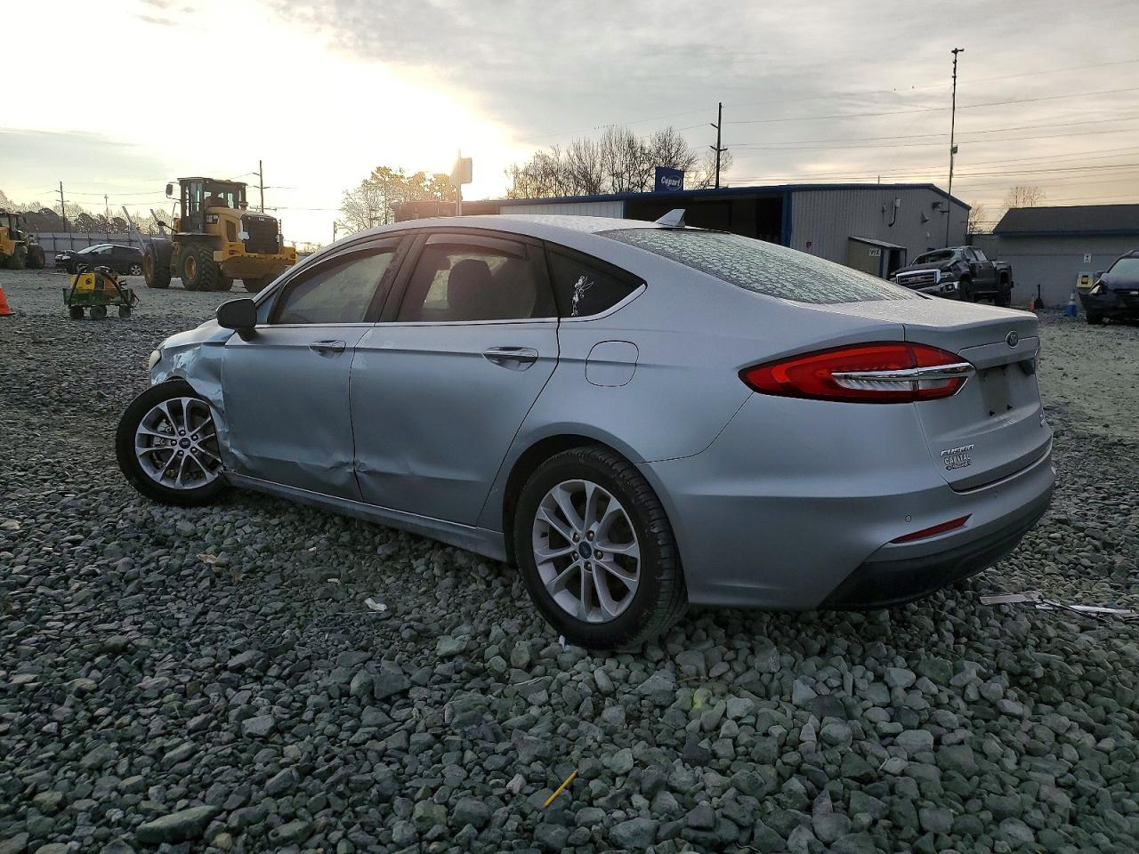 2020 FORD FUSION SE photo 2