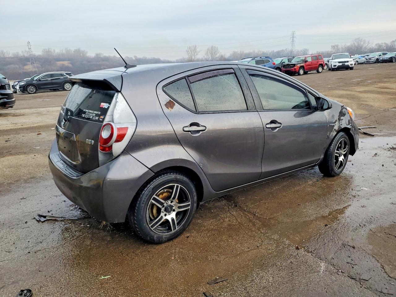 2012 TOYOTA PRIUS C photo 3