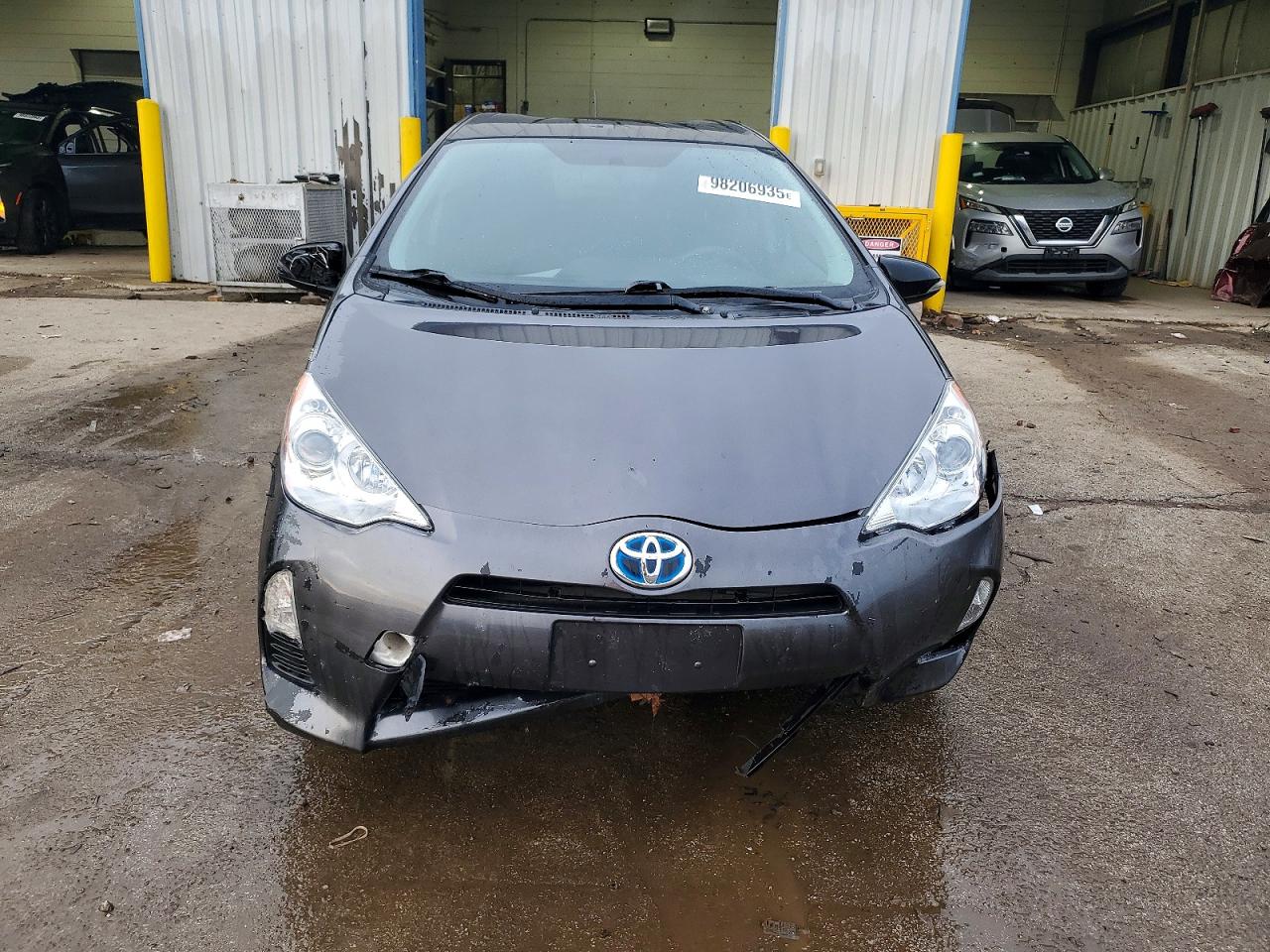 2012 TOYOTA PRIUS C photo 5
