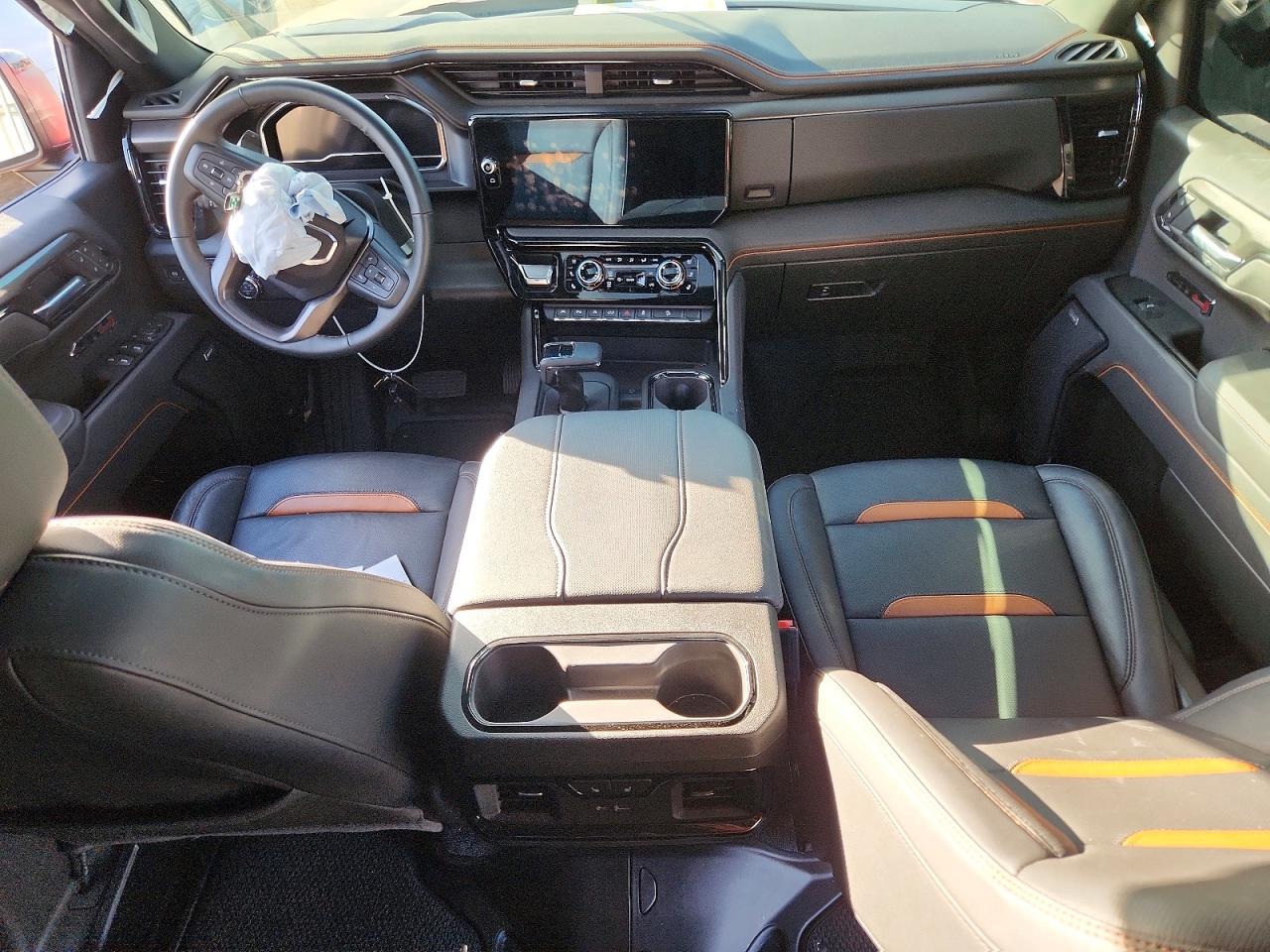 2025 GMC SIERRA K1500 AT4 photo 8