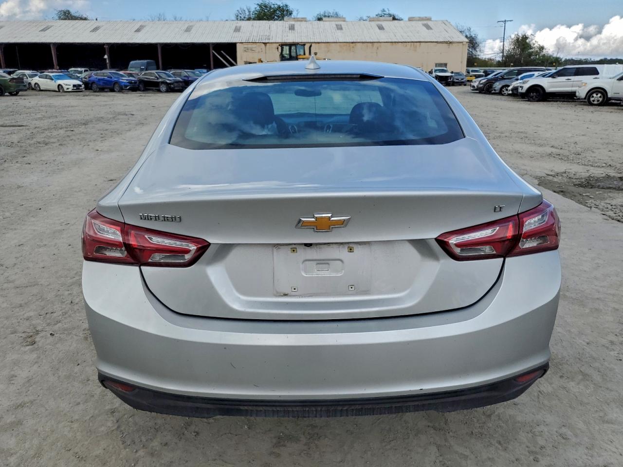 2022 CHEVROLET MALIBU LT photo 6