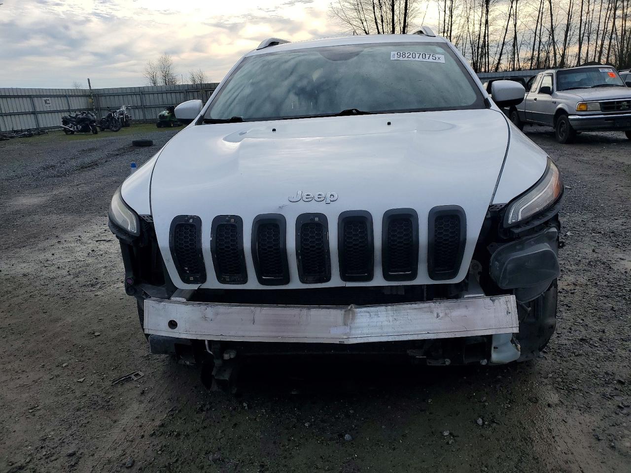 2014 JEEP CHEROKEE LATITUDE photo 5