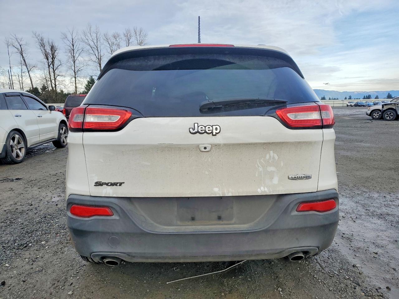 2014 JEEP CHEROKEE LATITUDE photo 6