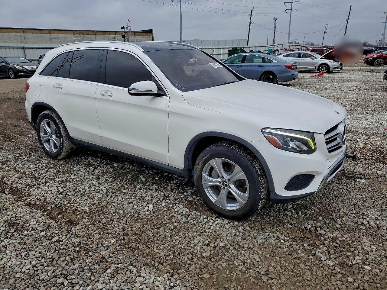 2018 MERCEDES-BENZ GLC 300 photo 4