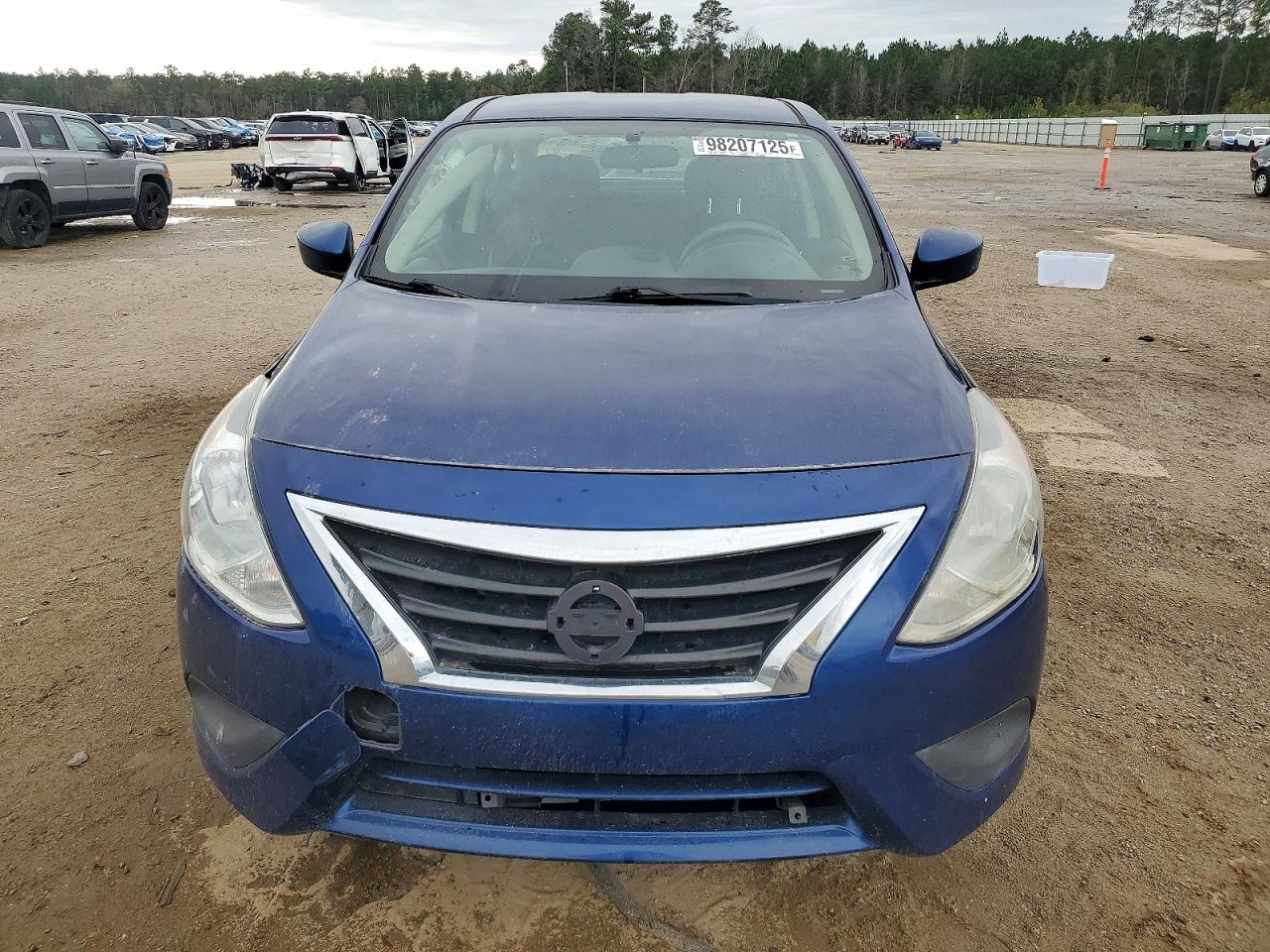 2018 NISSAN VERSA S photo 5