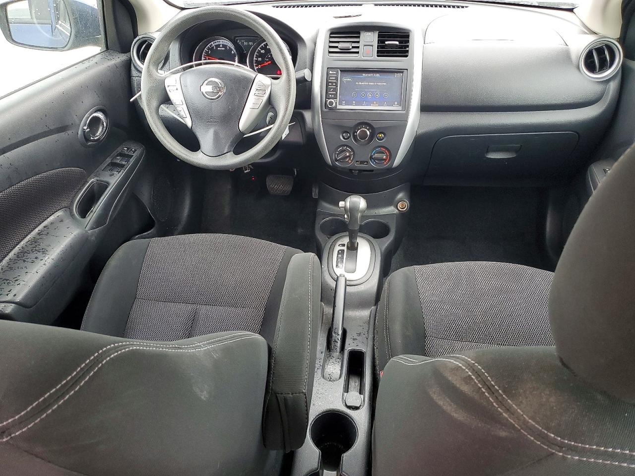 2018 NISSAN VERSA S photo 8