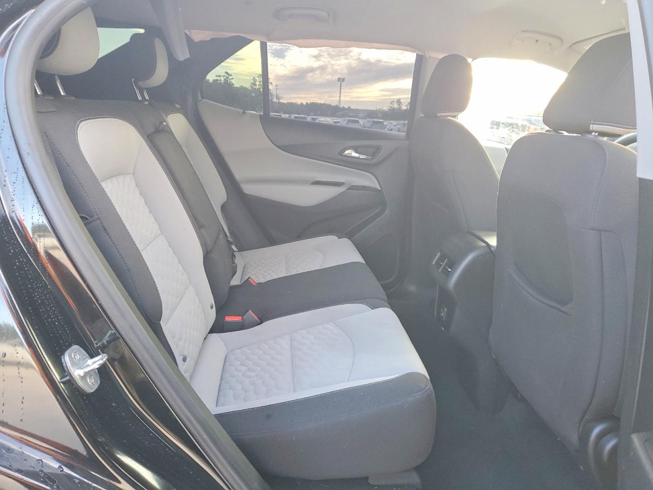2020 CHEVROLET EQUINOX LS photo 11