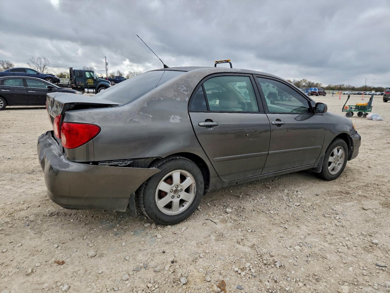 2006 TOYOTA COROLLA CE photo 3