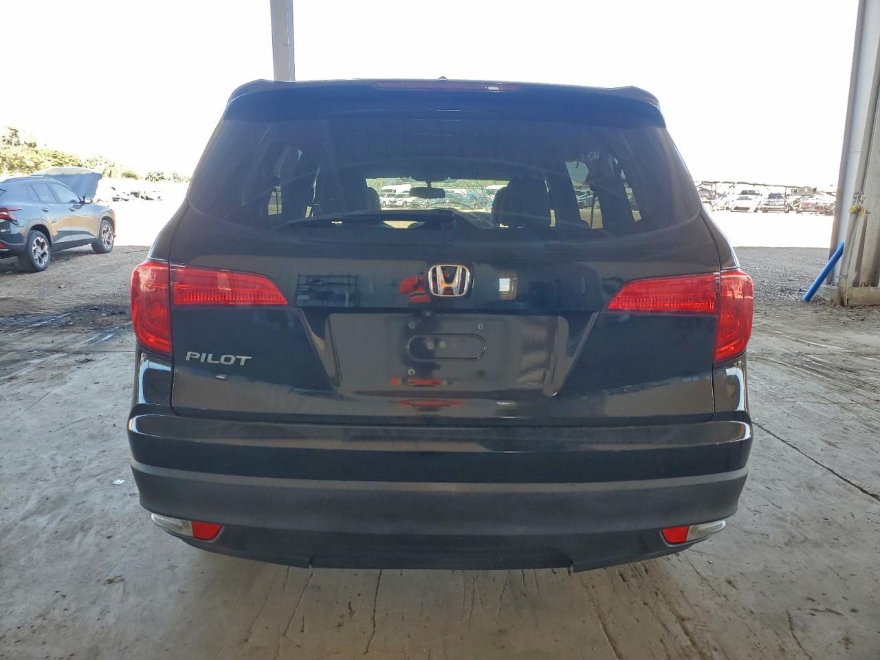 2016 HONDA PILOT EXL photo 6